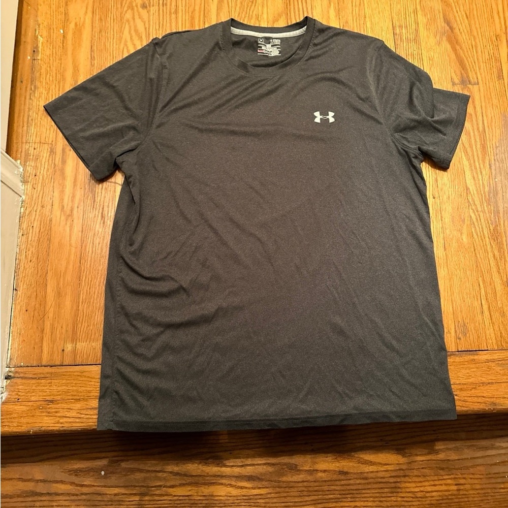 UA t shirt
